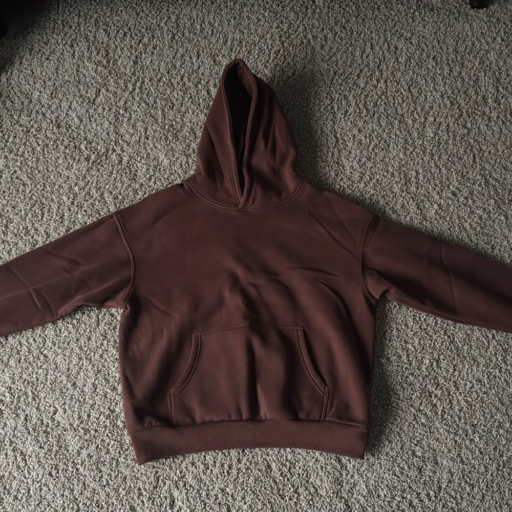Men’s Brown efan Hoodie
Boxy style 
New without tags
Size small